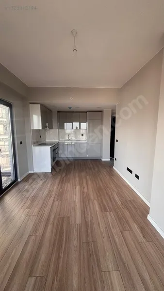DÜNYAŞEHİR EMLAK OFİSİNDEN KİRALIK DENİZ MANZARALI 1+1 - Fotoğraf 2