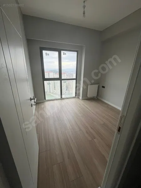 DünyaŞehir Kartal'da Deniz Manzaralı,Ebeveyn Banyolu Satılık 2+1 - Fotoğraf 7